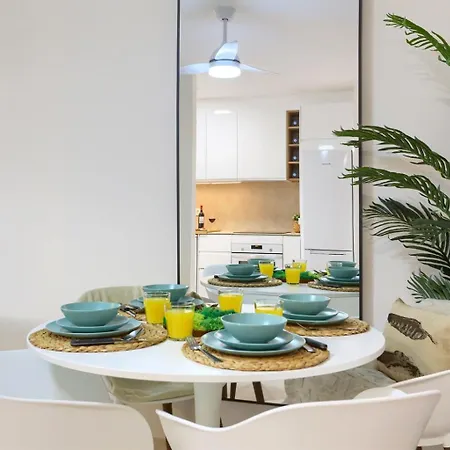 Msm Sahara - Elegant Coastal Retreat With Private Terrace & Pool Access *