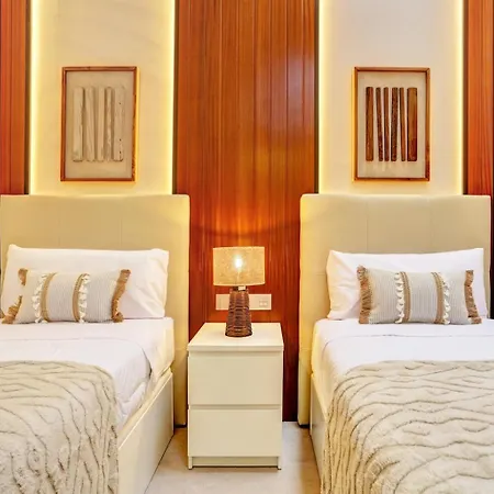 Msm Sahara - Elegant Coastal Retreat With Private Terrace & Pool Access