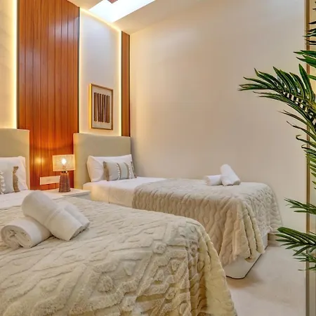 Msm Sahara - Elegant Coastal Retreat With Private Terrace & Pool Access Hébergement de vacances *