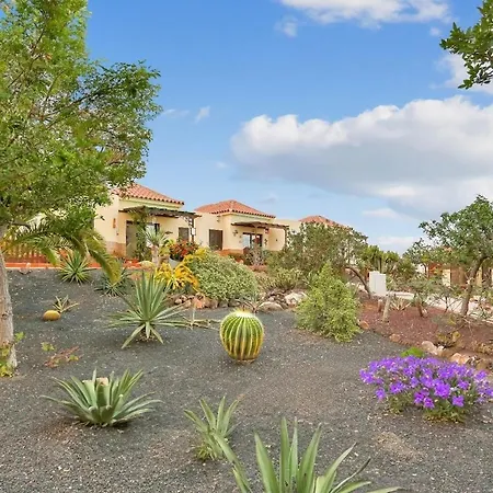 Sahara Luxury בית נופש *